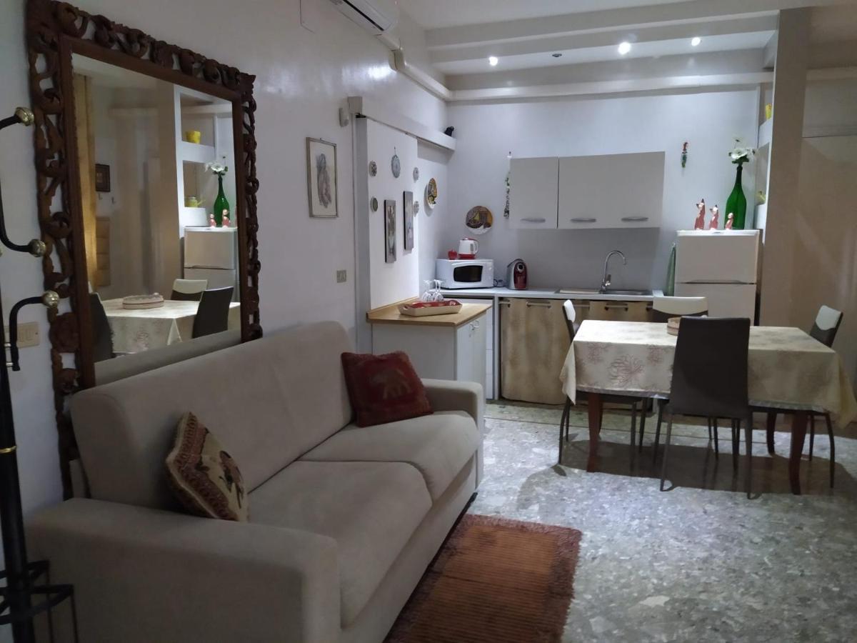 Paky'S House Bed & Breakfast Bari Ngoại thất bức ảnh